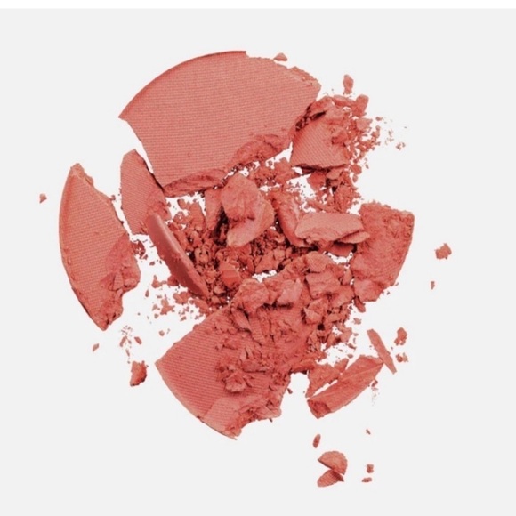 NEW TEEEZ Cosmetics Suit Of Armor Don’t Blush Me Blusher in Mauve - Picture 3 of 6